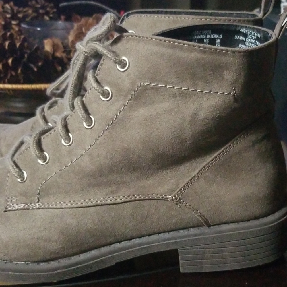 Route 66 size 10M women's boots